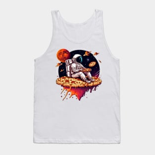 Astronaut in space eating pizza Tank Top